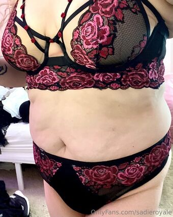 sadieroyale Nude Leaks OnlyFans Photo 2