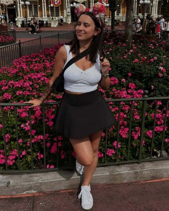 Sierra Elizabeth Nude Leaks OnlyFans Photo 18