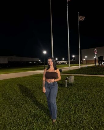 Sierra Elizabeth Nude Leaks OnlyFans Photo 10