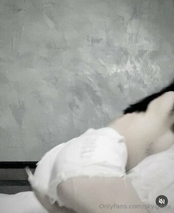 sky.gemi Nude Leaks OnlyFans Photo 17