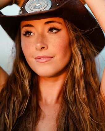 Sydney Lint Nude Leaks OnlyFans Photo 12