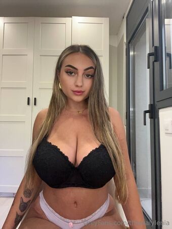 therealylenia Nude Leaks OnlyFans Photo 16