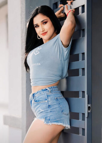 Victoria Hernández Nude Leaks OnlyFans Photo 7